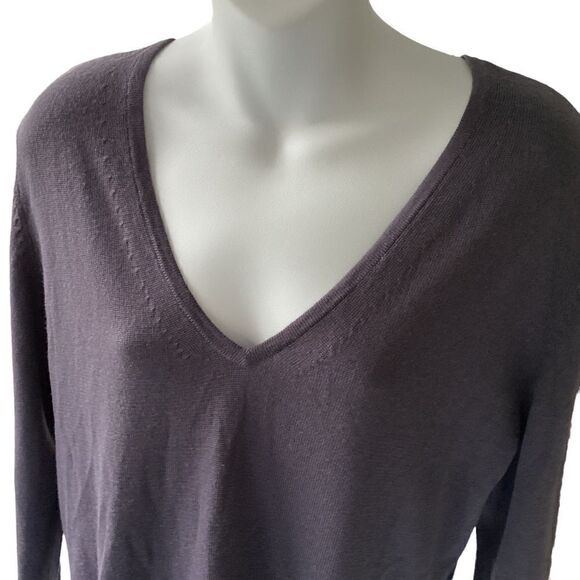 Gap grey basic Italian merino wool sweater pullover, large.  0529 - Picture 2 of 6